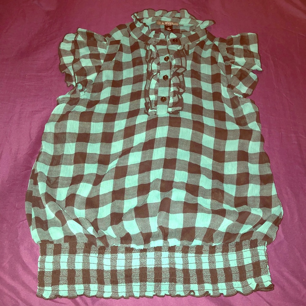 Plaid blouse with high neck n ruffled sleeves CUTE